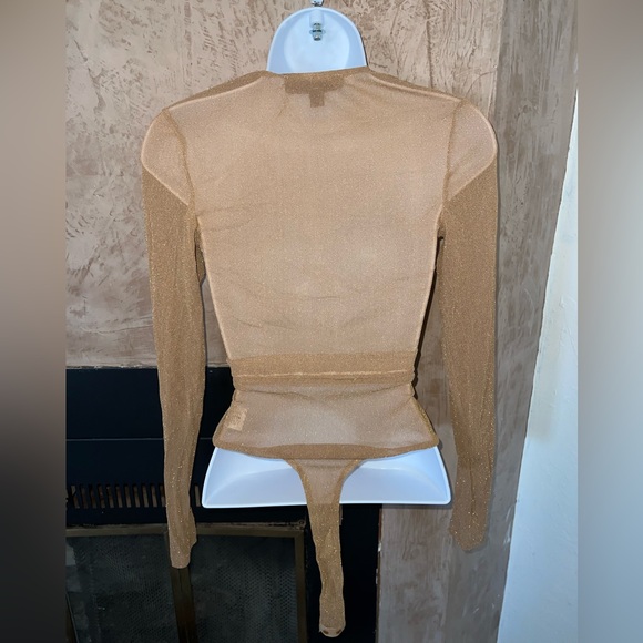 Celebrity Fashion by Hera Collection Gold Shimmer Zip-Front  Bodysuit – Size S - Picture 3 of 5